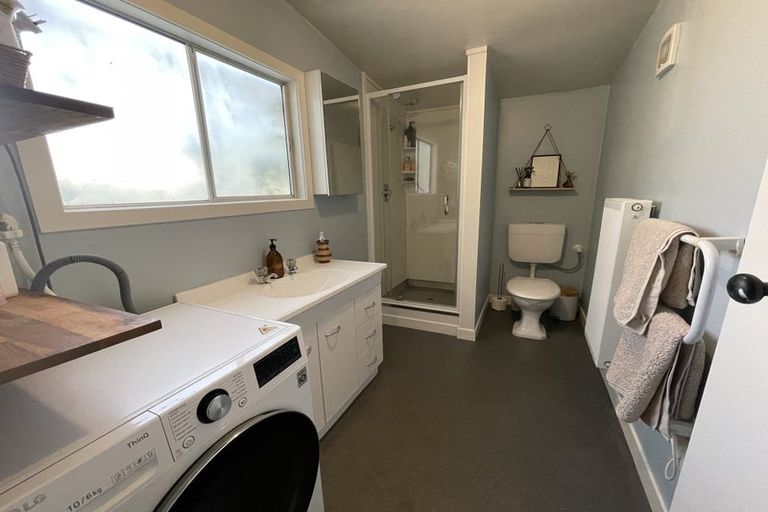 Photo of property in 24 Beach Street, Petone, Lower Hutt, 5012