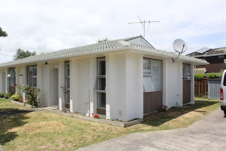 Photo of property in 1/207 Bucklands Beach Road, Bucklands Beach, Auckland, 2012