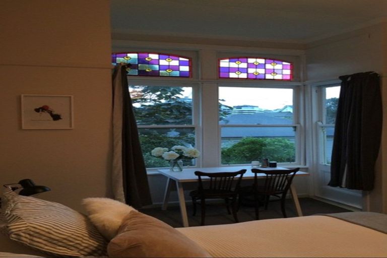 Photo of property in 211 Grant Road, Thorndon, Wellington, 6011