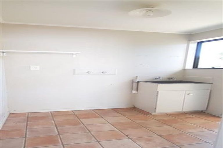 Photo of property in 2/40 Palmers Road, Clendon Park, Auckland, 2103