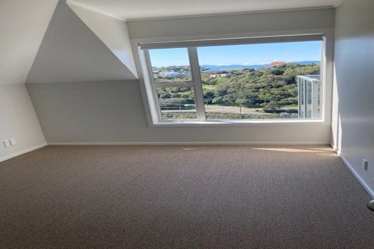 Photo of property in 39 Espin Crescent, Karori, Wellington, 6012