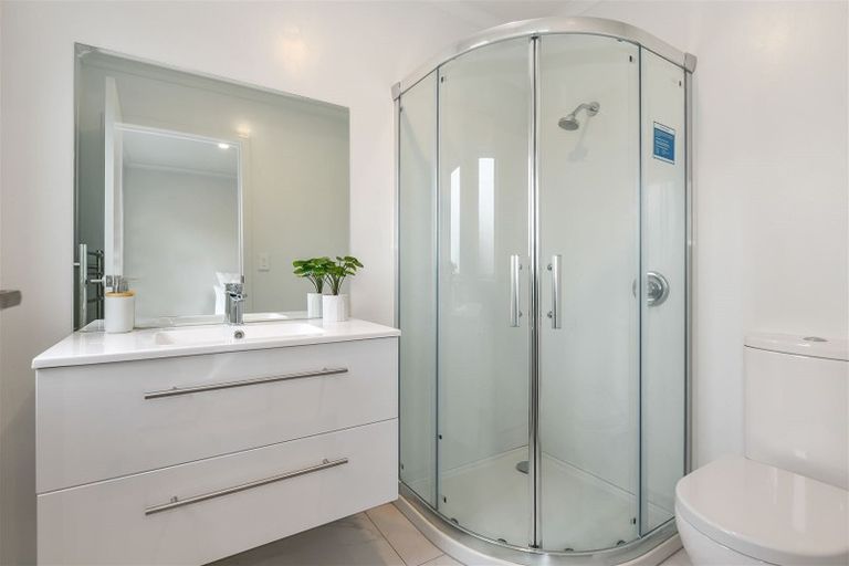 Photo of property in 4/12 Scotland Place, Hillcrest, Hamilton, 3216