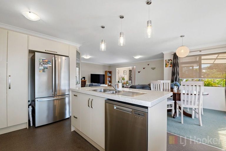 Photo of property in 18 Hamon Place, Pukehangi, Rotorua, 3015