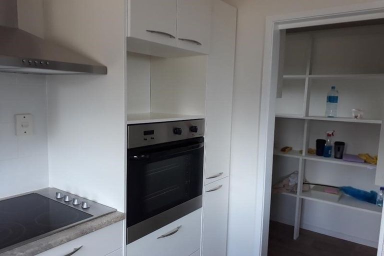 Photo of property in 2/12 Surville Place, Mairangi Bay, Auckland, 0630