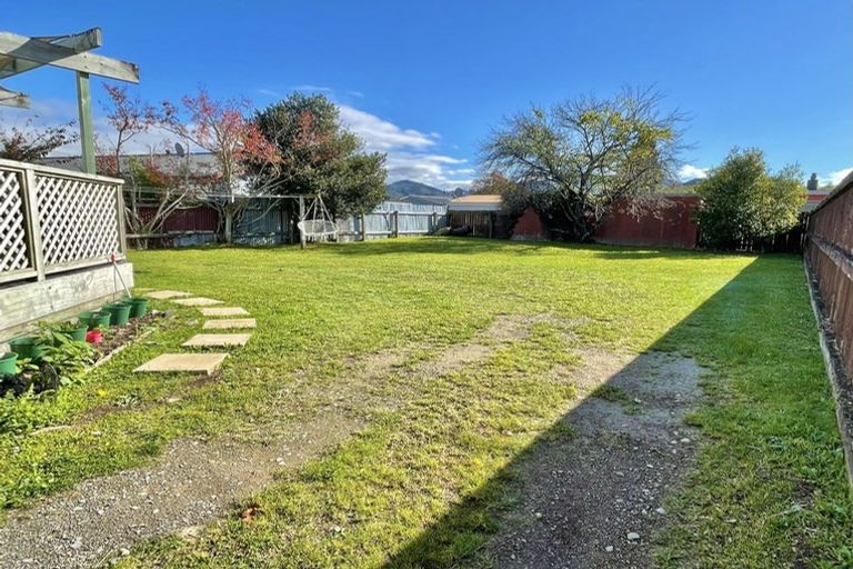 Photo of property in 28 Maclean Street, Wallaceville, Upper Hutt, 5018