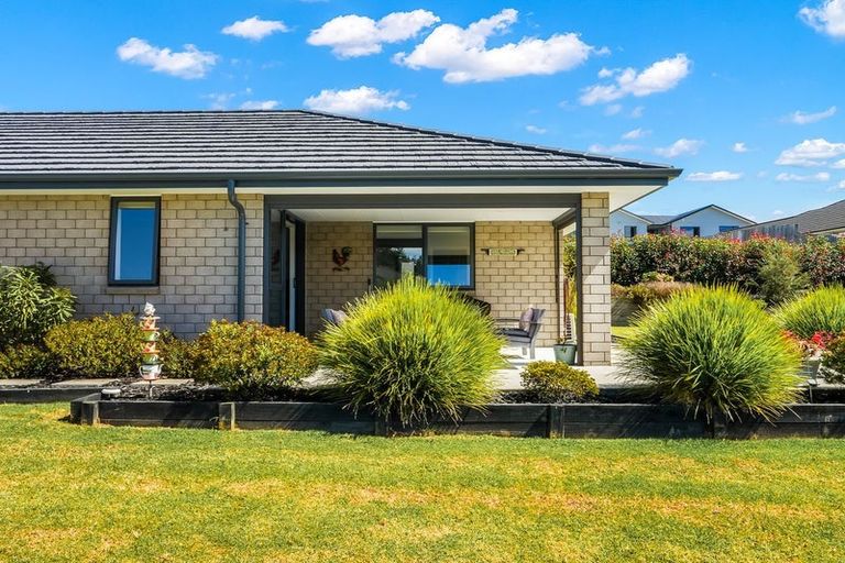 Photo of property in 19 Bragato Way, Te Kauwhata, 3710