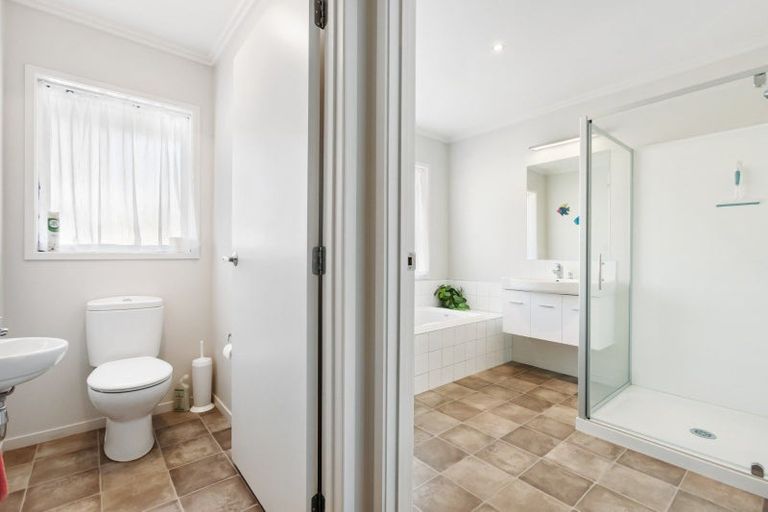 Photo of property in 42 Whitby Street, Clyde, 9330