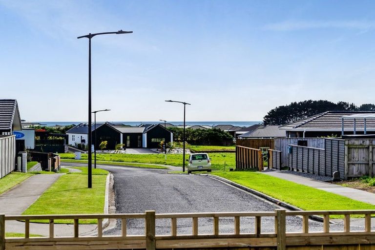 Photo of property in 20 Customhouse Street, Bell Block, New Plymouth, 4373