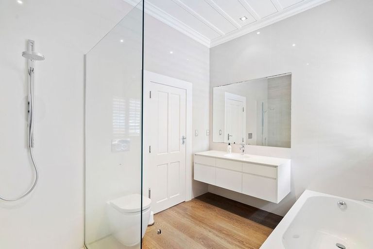 Photo of property in 6 Takutai Street, Parnell, Auckland, 1052