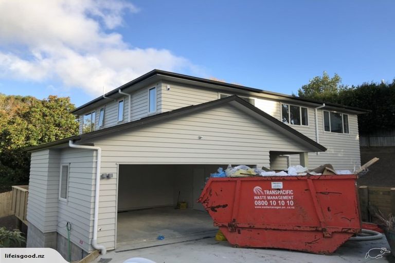 Photo of property in 5a Taurus Crescent, Beach Haven, Auckland, 0626