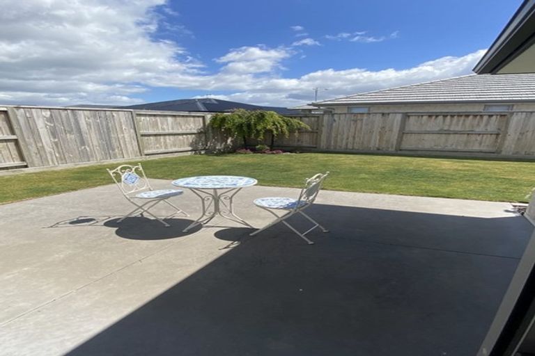 Photo of property in 126 Puhirake Crescent, Pyes Pa, Tauranga, 3112