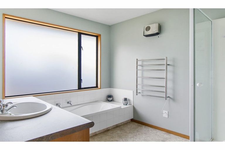 Photo of property in 38 Temple Crescent, Gleniti, Timaru, 7910