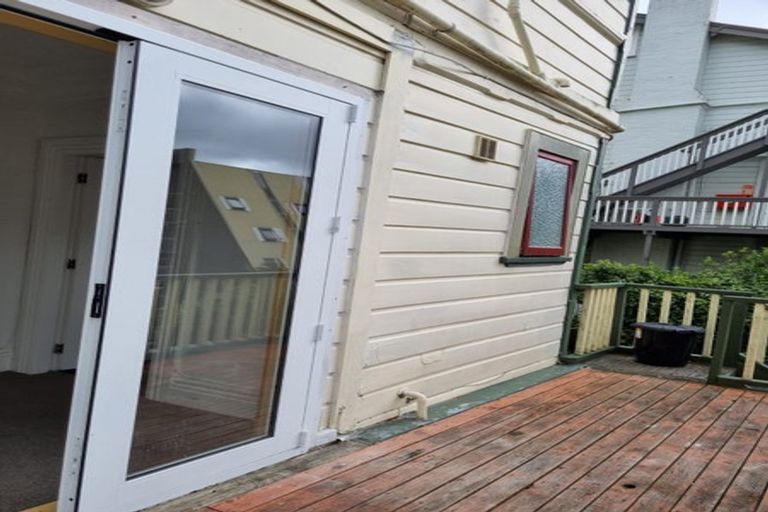 Photo of property in 4/205 The Terrace, Wellington Central, Wellington, 6011