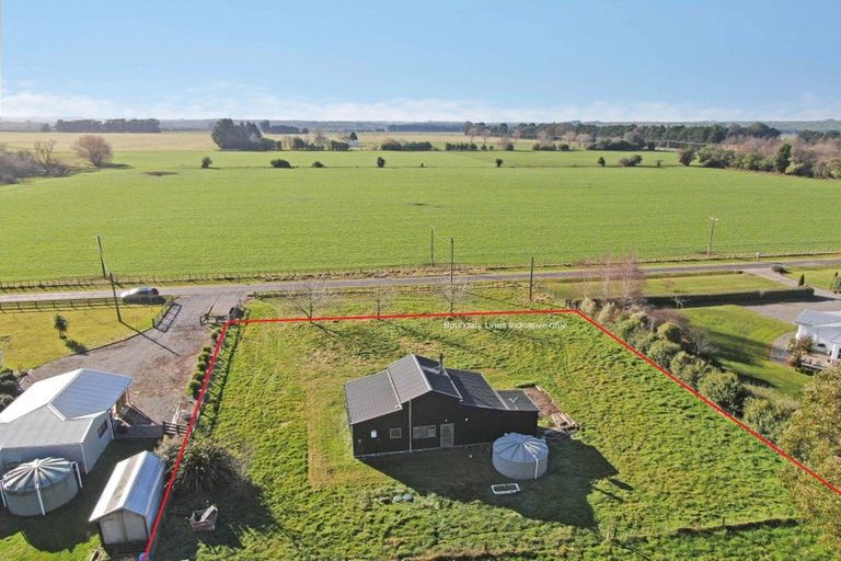 Photo of property in 27 Buckland Street, Tikokino, Waipawa, 4273