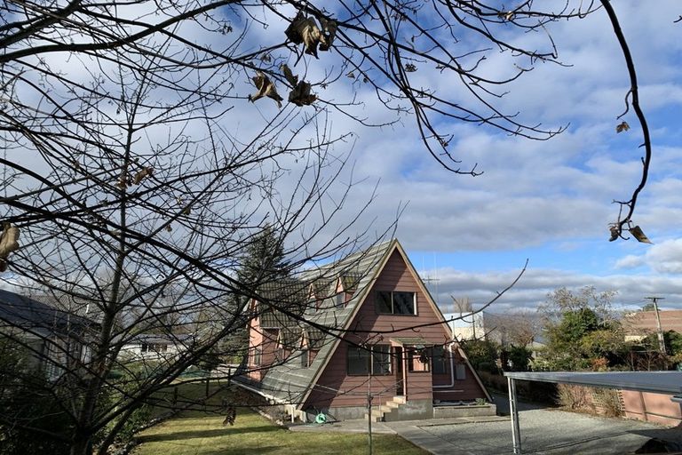 Photo of property in 140 Talbot Street, Geraldine, 7930