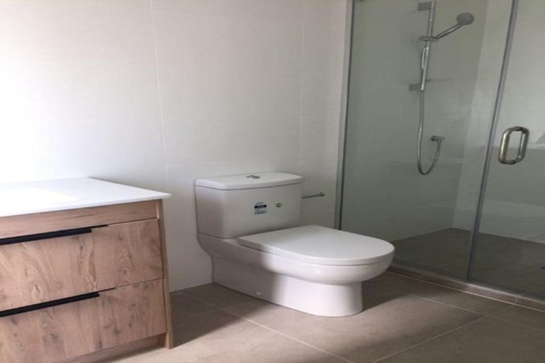 Photo of property in 31 Ascension Crescent, Orewa, 0931