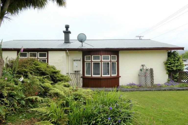 Photo of property in 5 Mcgowan Street, Runanga, 7803