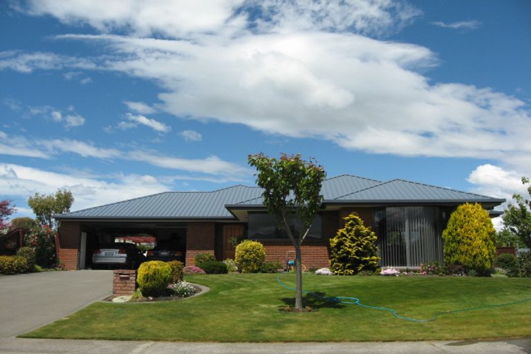 Photo of property in 3 Carmana Gardens, Rangiora, 7400