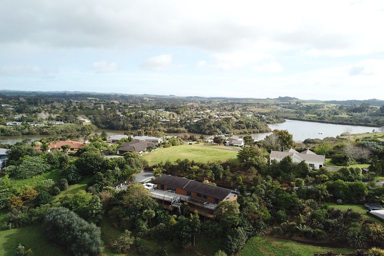 Photo of property in 27 Rarere Terrace, Kerikeri, 0230