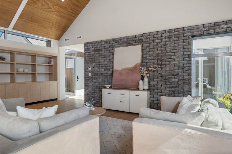 Photo of property in 30 Frank Ernest Crescent, Prebbleton, 7604