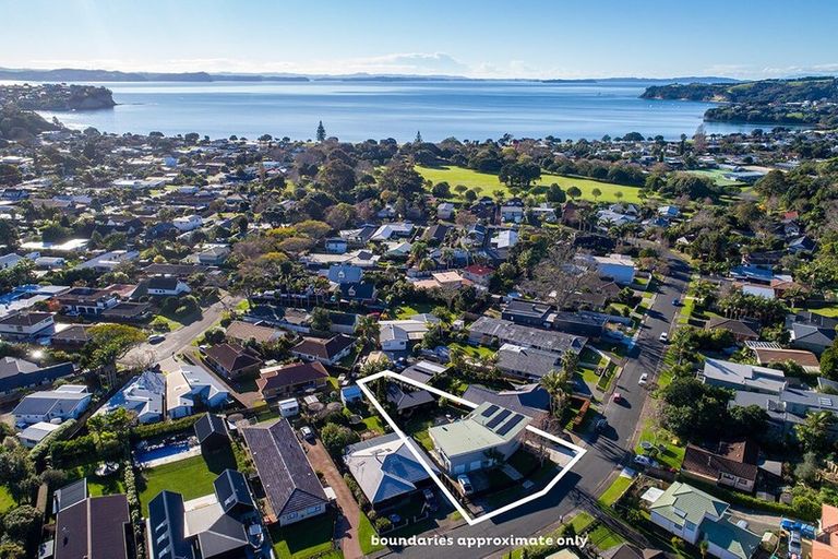 Photo of property in 41 The Circle, Manly, Whangaparaoa, 0930