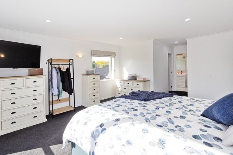 Photo of property in 16 Hoffman Court, Waikiwi, Invercargill, 9810