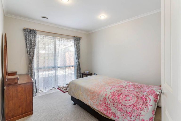 Photo of property in 16 Janway Avenue, Flat Bush, Auckland, 2016