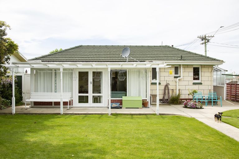Photo of property in 2 Dalmeny Street, Oamaru North, Oamaru, 9400