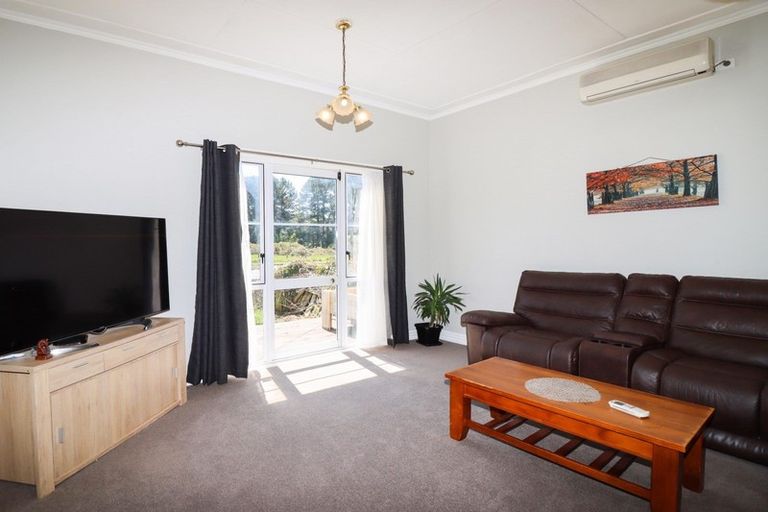 Photo of property in 21 Bridge Street, Eketahuna, 4900