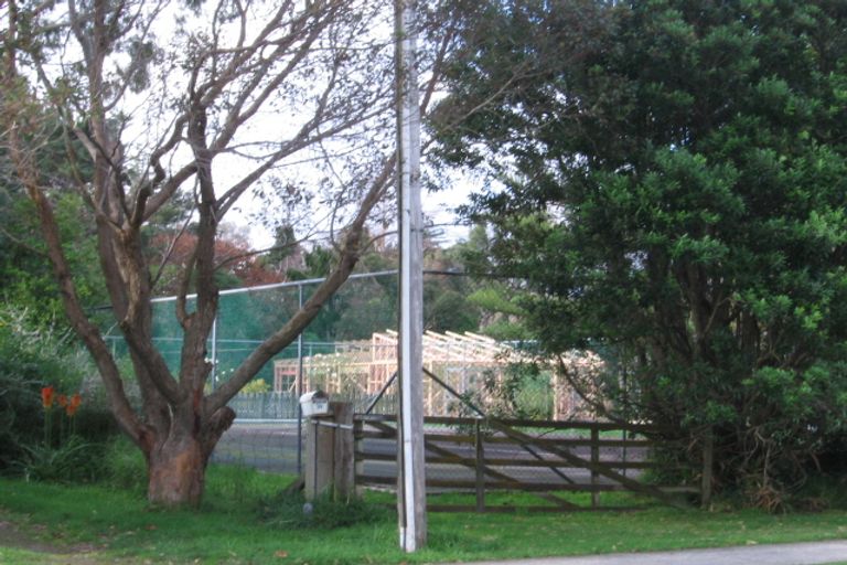 Photo of property in 39 Greenaway Road, Waikanae, 5036