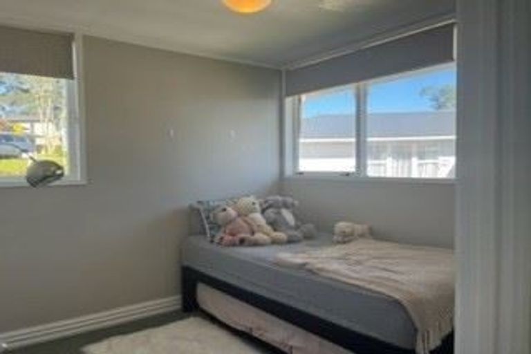 Photo of property in 27 Sunhill Road, Sunnyvale, Auckland, 0612