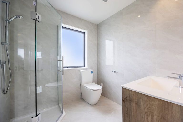 Photo of property in 18 Zadar Street, Kumeu, 0810