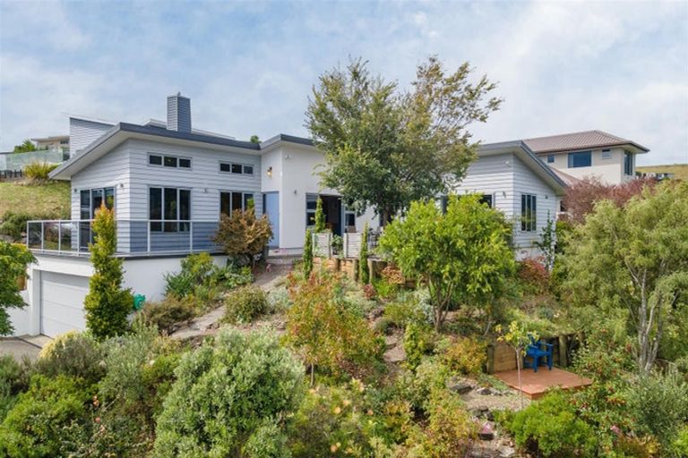 Photo of property in 12 Heemskerck Place, Britannia Heights, Nelson, 7010