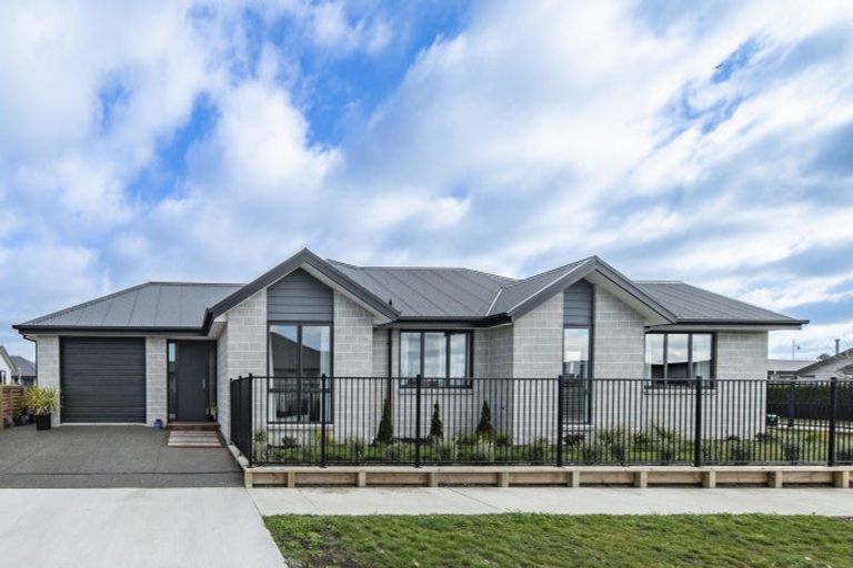 Photo of property in 2 Edlin Lane, Pegasus, 7612