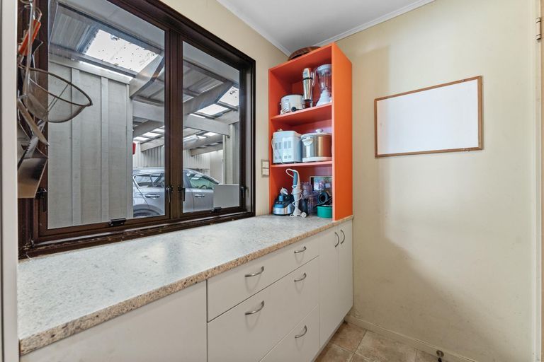 Photo of property in 2395 State Highway 1, Brynderwyn, Maungaturoto, 0587