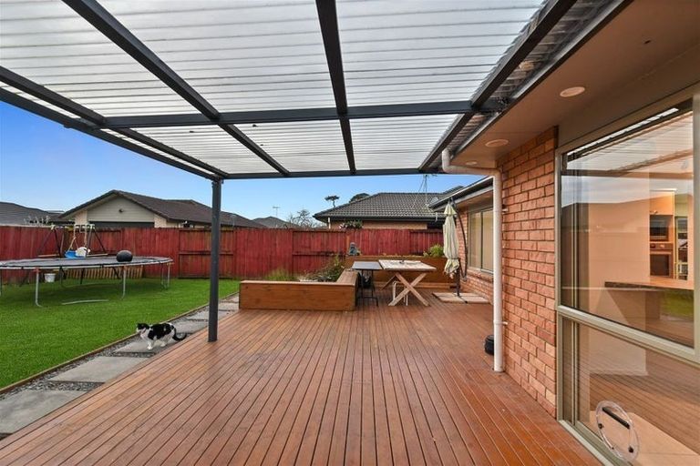 Photo of property in 99 Barrington Drive, Huntington, Hamilton, 3210