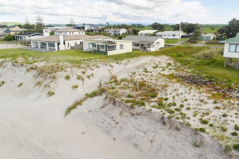 Photo of property in 425 Pukehina Parade, Pukehina, Te Puke, 3189