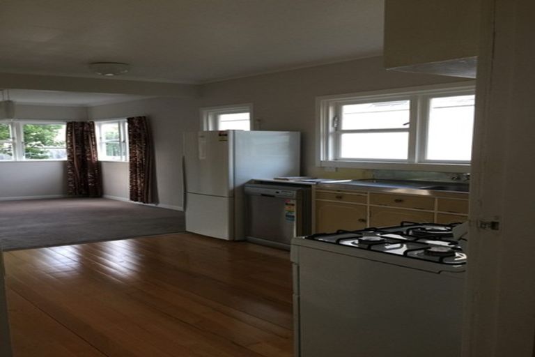 Photo of property in 2 Hatton Street, Karori, Wellington, 6012