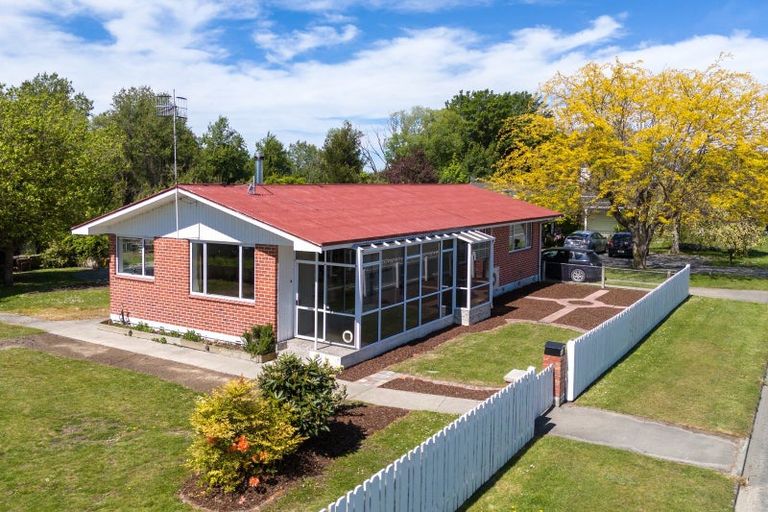 Photo of property in 105 Talbot Street, Geraldine, 7930