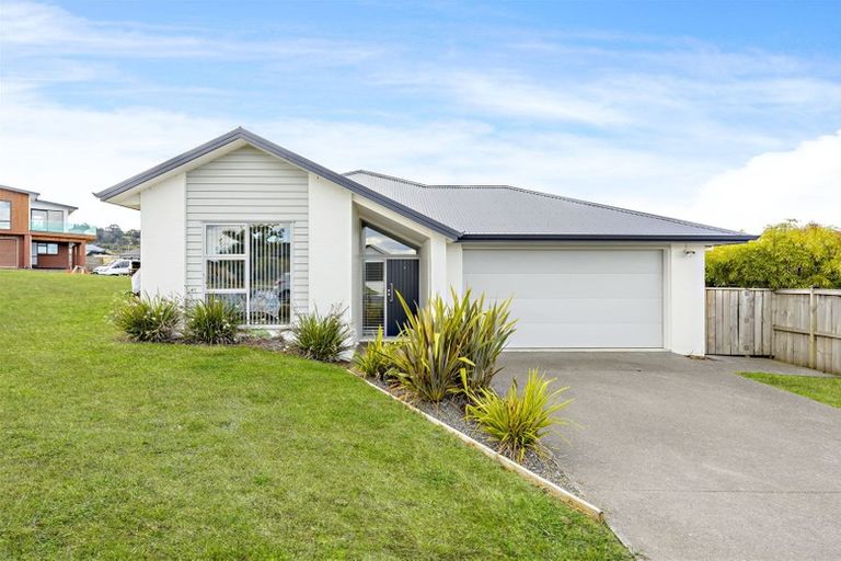 Photo of property in 2 Muirhill Place, Pokeno, 2402