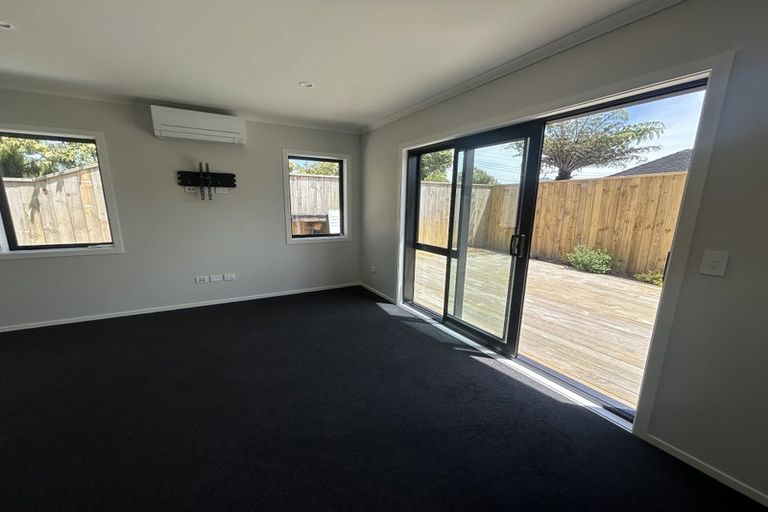 Photo of property in 15a Barton Grove, Naenae, Lower Hutt, 5011