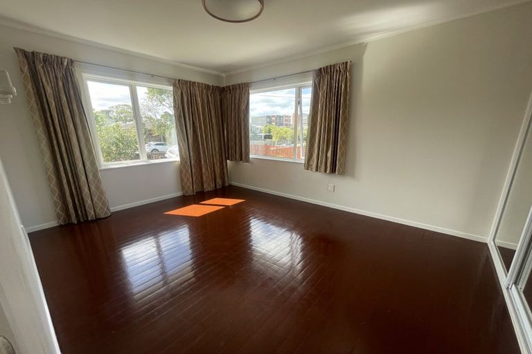 Photo of property in 1/213 Sunnynook Road, Wairau Valley, Auckland, 0627