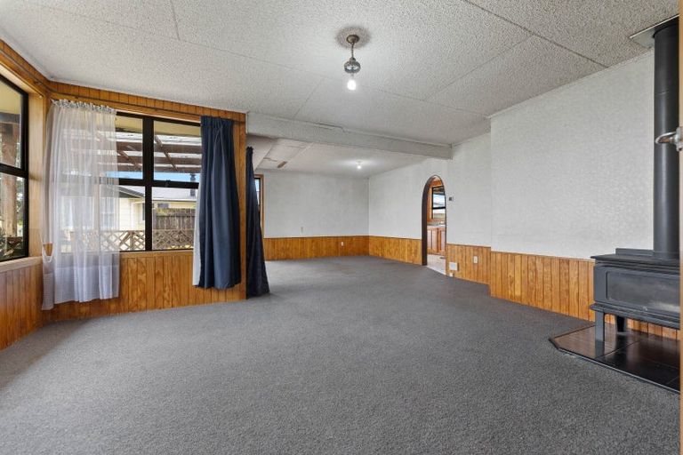Photo of property in 11 Tieke Place, Tokoroa, 3420