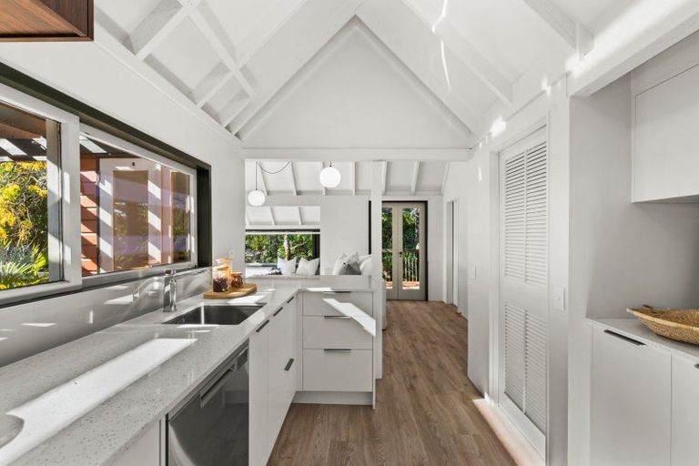 Photo of property in 25 Muritai Crescent, Havelock North, 4130