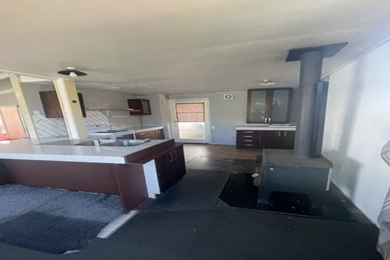 Photo of property in 18 Mary Street, Gore, 9710