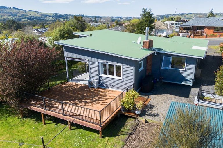 Photo of property in 5 Freyberg Road, Fairfield, Dunedin, 9018