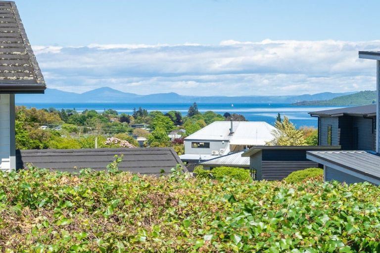Photo of property in 61 Shepherd Road, Waipahihi, Taupo, 3330