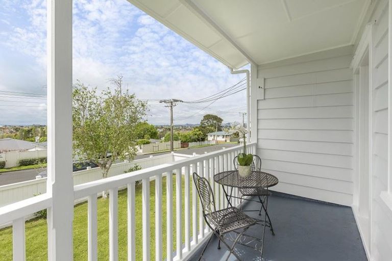 Photo of property in 1/3 Fentham Road, Hauraki, Auckland, 0622