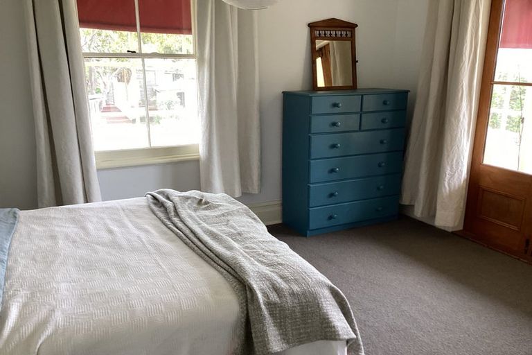 Photo of property in 2 Bath Street, Plimmerton, Porirua, 5026