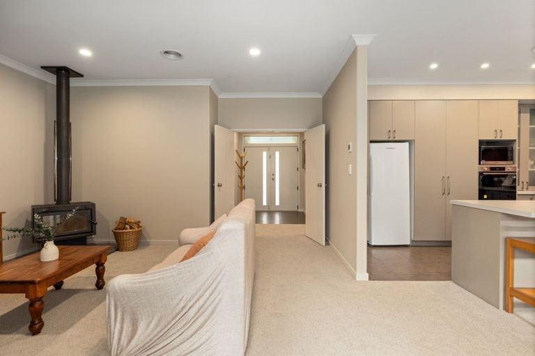 Photo of property in 1 Dove Place, Pyes Pa, Tauranga, 3112